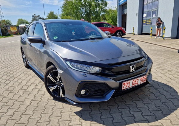 Honda Civic cena 72500 przebieg: 121000, rok produkcji 2017 z Świnoujście małe 379